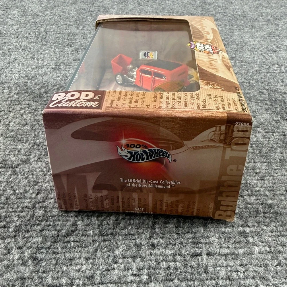 Hot Wheels Rod & Custom 2 Car Set Orange White Manta Ray Orange Crate